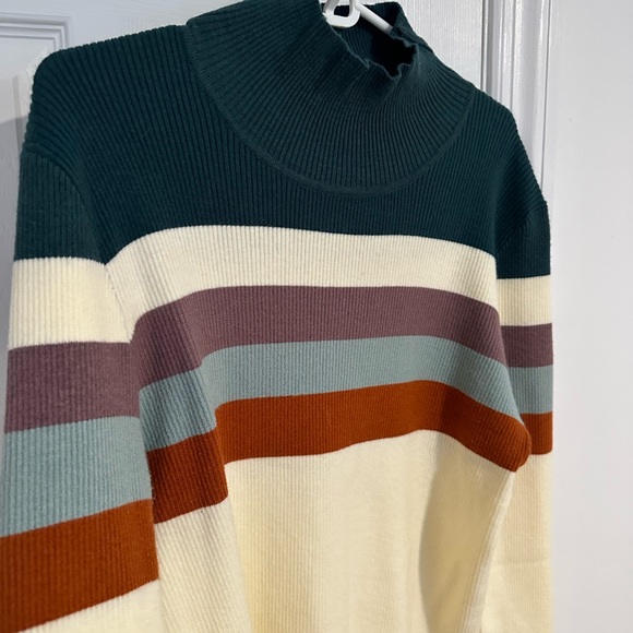 143 Story by Line Up Turtleneck Sweater - Picture 2 of 6